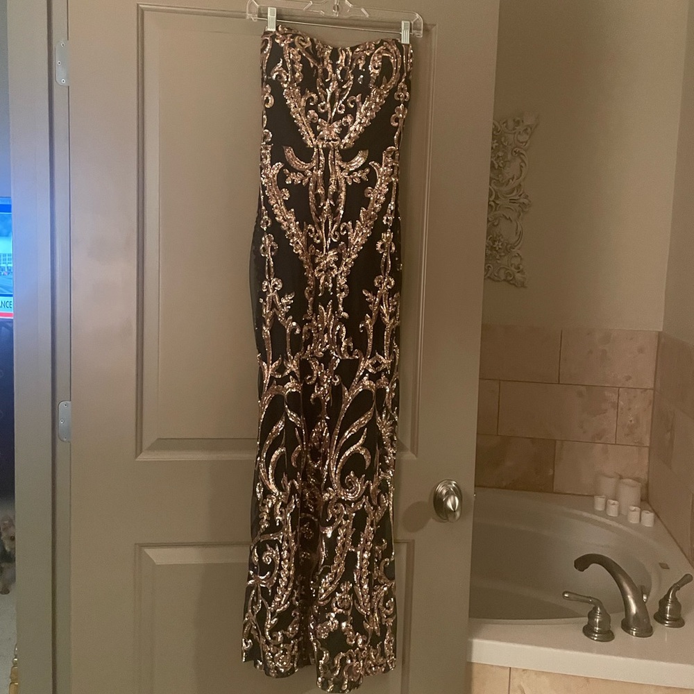 Beautiful Strapless Sequin Evening Gown